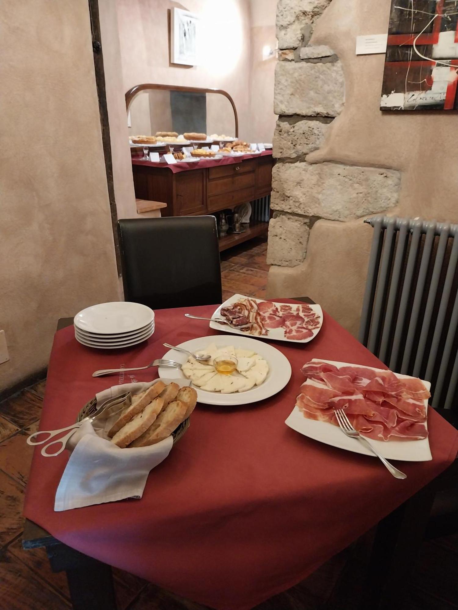 Affittacamere La Piazzetta Anagni Extérieur photo